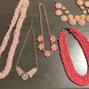 Bundle of 5 statement necklaces pinks